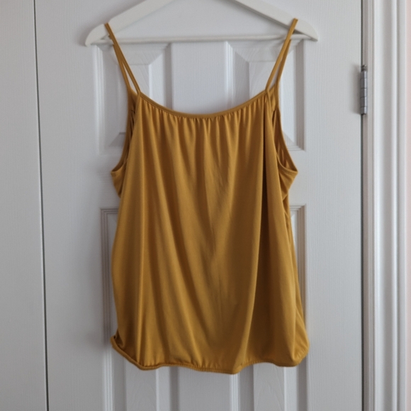 🌷$10 ADD-ON RW&CO. spaghetti strap tank - Picture 2 of 7